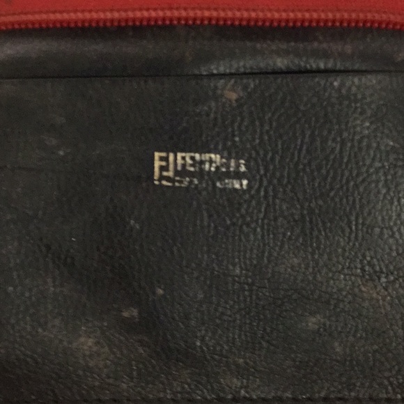 Fendi Red Zipped Pouch Vintage - Picture 8 of 11